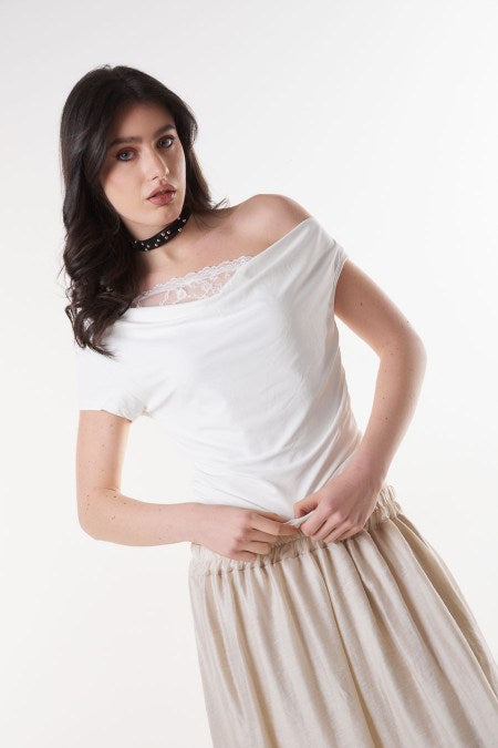 ASYMMETRIC TOP WITH LACE DETAIL
