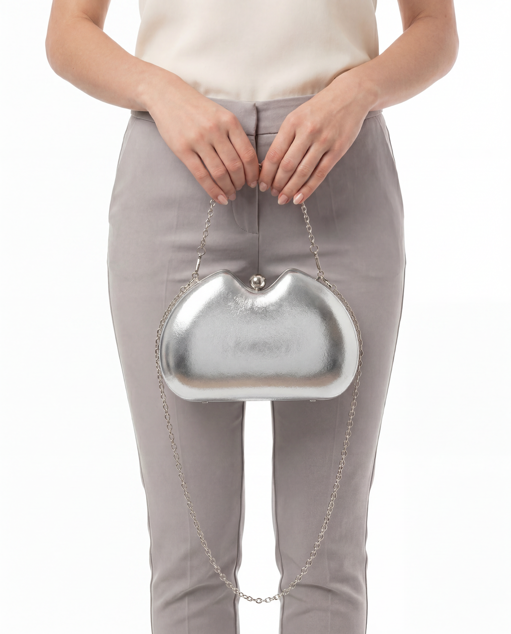 KAJA – elegantna večernja clutch torbica s teksturom